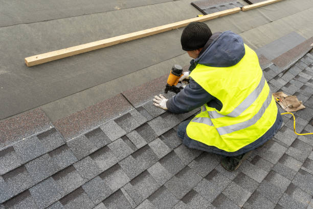 Best Flat Roof Repair Services  in Elk Mound, WI
